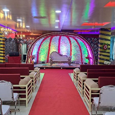 Hotel Royal Country Club Varanasi Luaran gambar