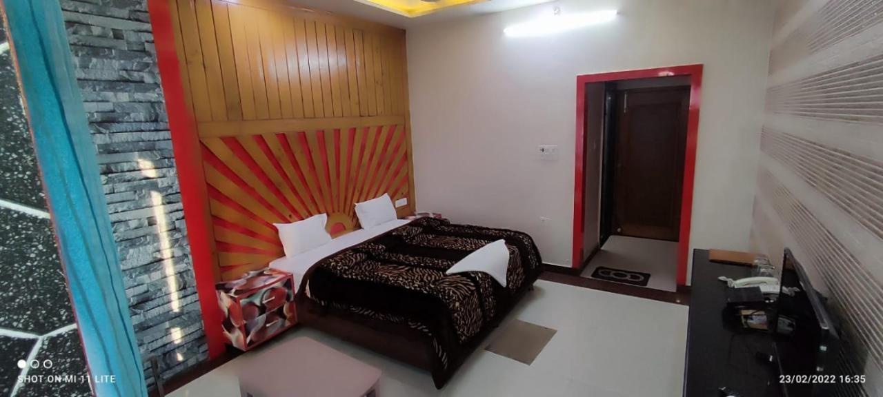 Hotel Royal Country Club Varanasi Luaran gambar